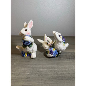 vintage ceramic bunny salt pepper shakers hand-painted hydrangea accents NIB